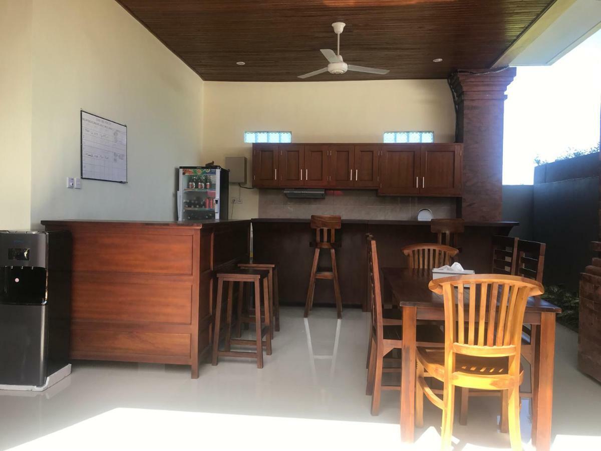 Raka & Rai Homestay Canggu (Bali) Bagian luar foto